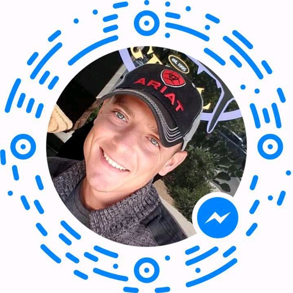 Meet your Posher, Chris - Picture 1 of 1